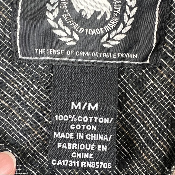 Men's Buffalo David Bitton Casual Button Down Shirt - Picture 5 of 9